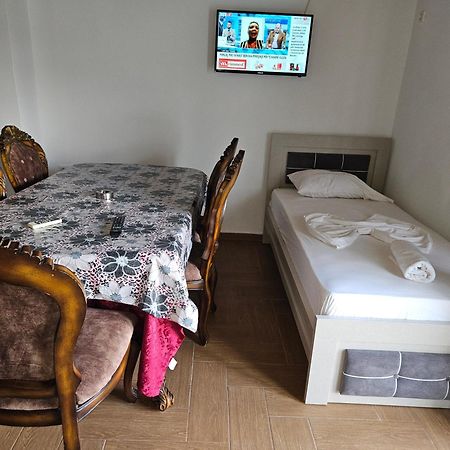 Ylli Mance Apartments Ksamil Pokoj fotografie